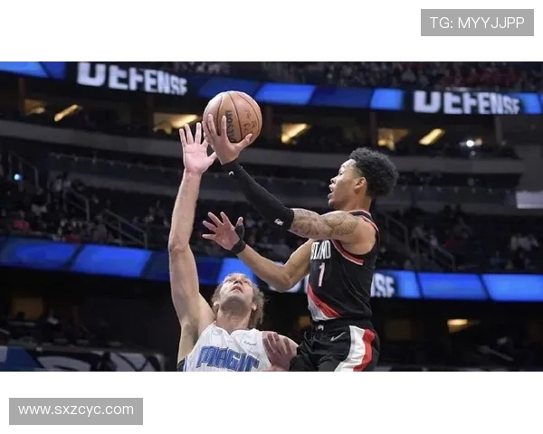 波特兰与休斯顿激战正酣比分悬念引人关注