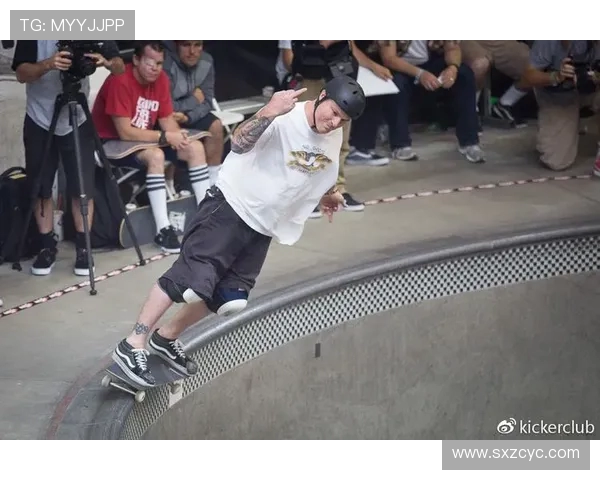 广州滑板队个人能力排名创新高展现年轻力量与团队精神 广州滑板队个人能力排名创新高展现年轻力量与团队精神